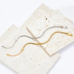 Shiny Snake Chain Bracelet
