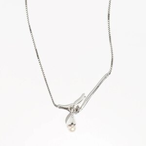 Silver Pearl Pendant Necklace