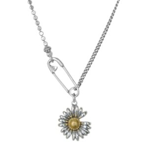 Silver Daisy Necklace