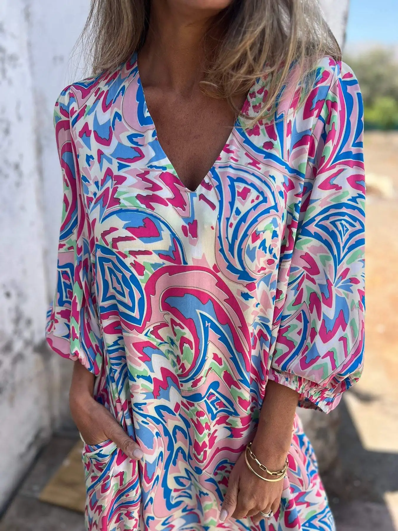 Spring Women's Long Sleeve Casual Style Polyester Material 2025 New Fashion Printed Leopard Pattern V-neck Loose Boho Robe Dress