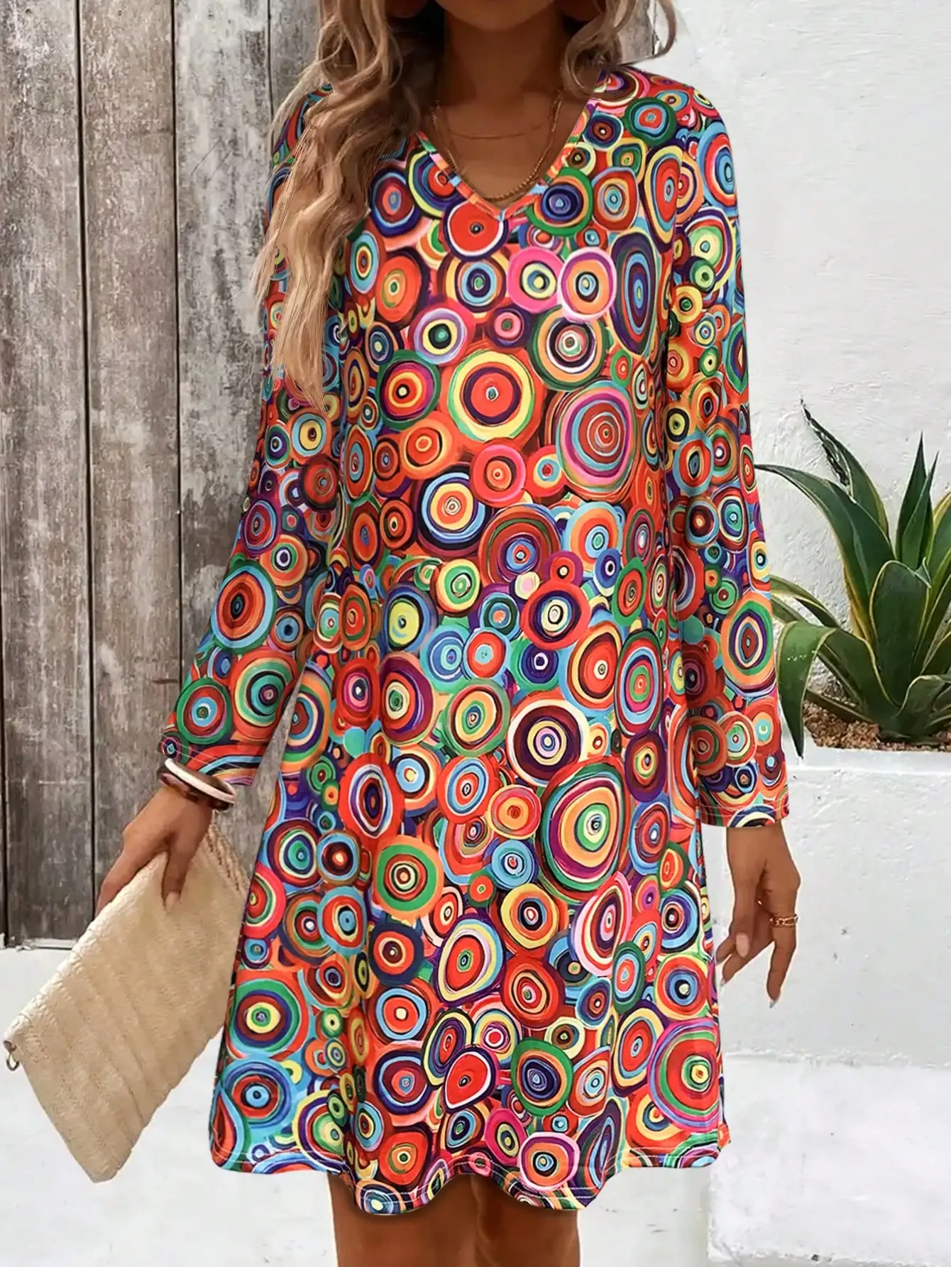 Women's Long Sleeve Graphic Print Dress For Spring，Women's V-Neck Long Sleeve Circle Dress - Elegant Midi Dress with Flowy Skirt