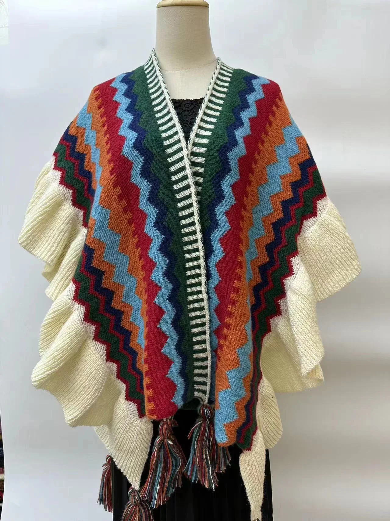 Women Knitting Poncho Capes Autumn Winter New Female Bohemian Poncho Cloak Retro Montage Winter Clothing New Cloak