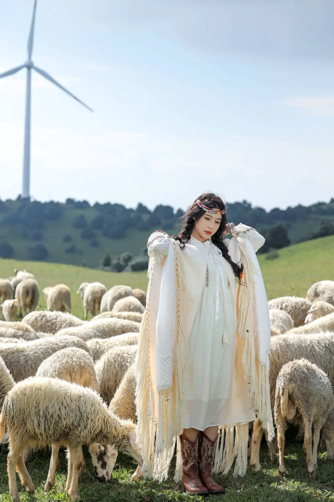 GypsyLady Boho Tassels Handmade Knitted Cloaks Capes Winter Thick Warm Women Vocation Hippie Ethnic Capes Cloak Poncho Outwear