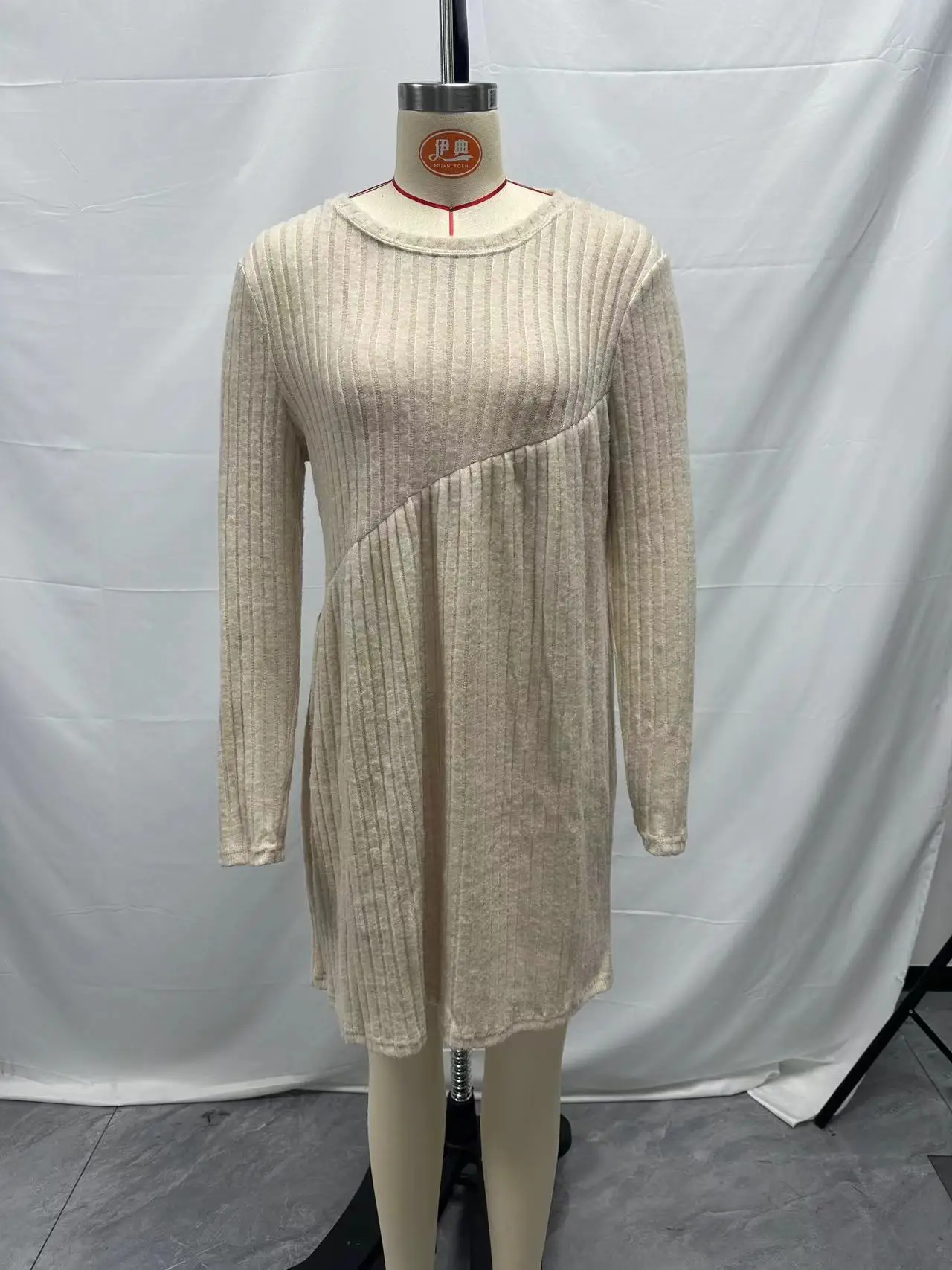 2025 Autumn/Winter Bohemian Irregular Brushed Ribbed Solid Color Dress for Women