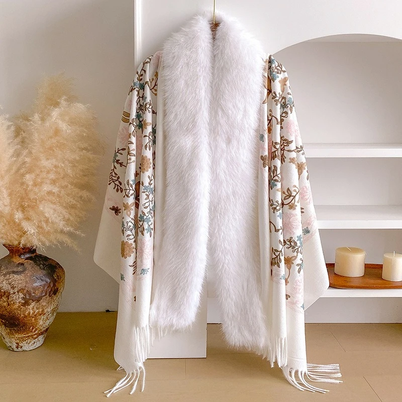 Palace Pattern Embroidered Pattern Plush Collar Scarf Women's Autumn and Winter Boho Style Scarf Warm Embroidered Shawl Cloak