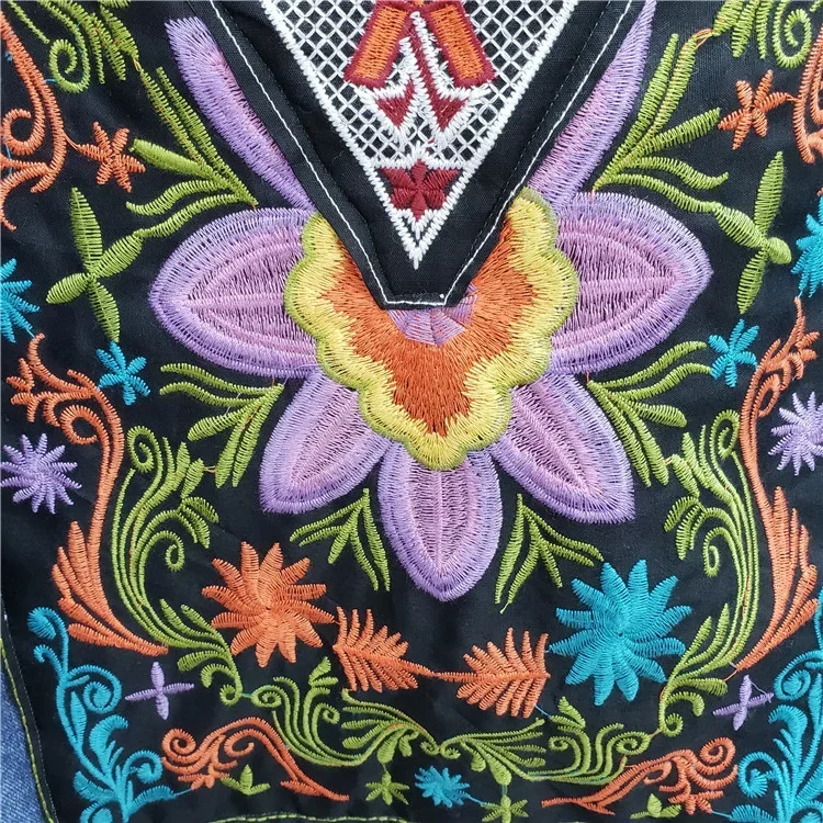 Boho Embroidery Big Pocket Denim Jacket Women Loose Short Cowboy Outerwear Vintage Blue Sequins Tassels Jeans Jacket Coat Female