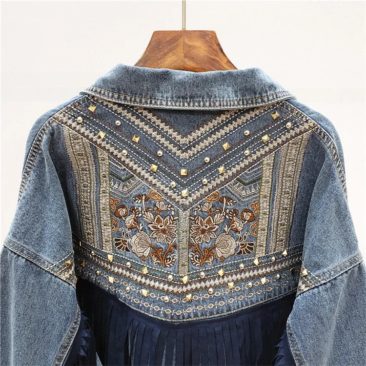 Bohemia Rivet Embroidery Tassels Denim Jacket Women Cowboy Outerwear Spring Autumn Vintage Blue Big Pocket Jeans Jacket Female