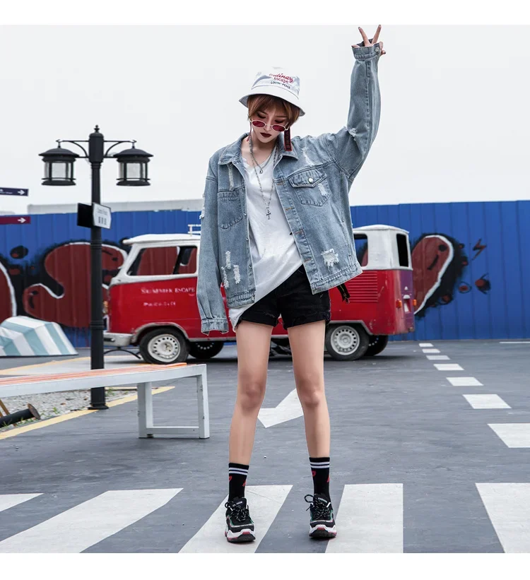 Boho Letter Embroidery Patch Splice Holes Big Pocket Denim Jacket Women Vintage Blue Streetwear Hip Hop Style Female Jeans Coat