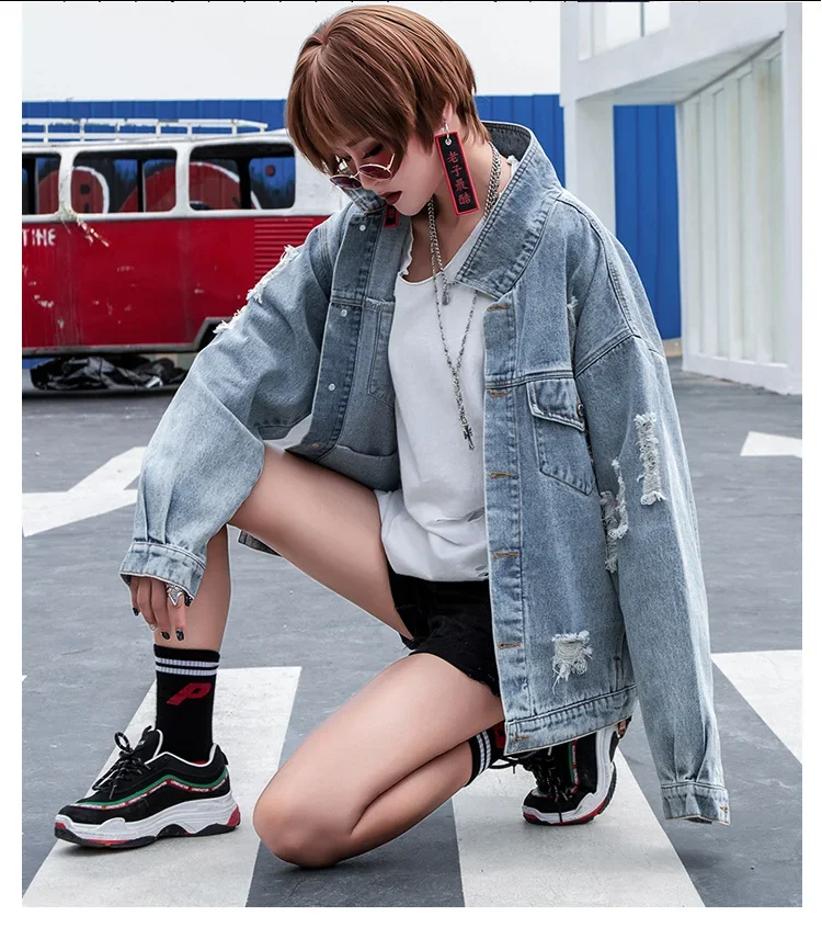 Boho Letter Embroidery Patch Splice Holes Big Pocket Denim Jacket Women Vintage Blue Streetwear Hip Hop Style Female Jeans Coat