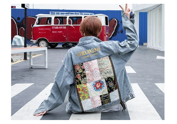 Boho Letter Embroidery Patch Splice Holes Big Pocket Denim Jacket Women Vintage Blue Streetwear Hip Hop Style Female Jeans Coat