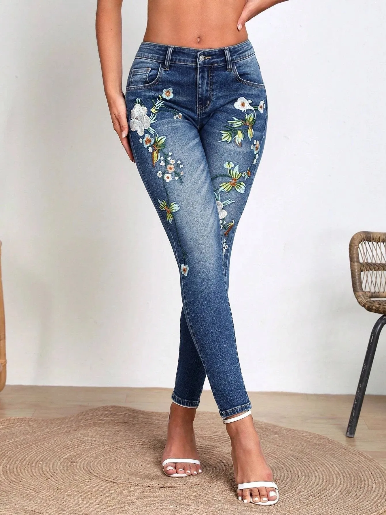 Women's High Waist Floral Embroidery Skinny Jeans Stretch Vintage Blue Denim Pants Boho Casual Summer Streetwear Party