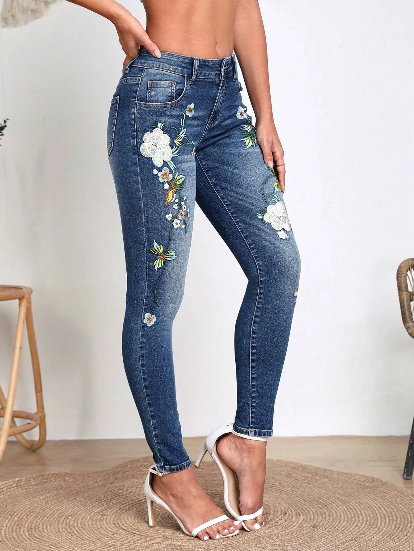 Women's High Waist Floral Embroidery Skinny Jeans Stretch Vintage Blue Denim Pants Boho Casual Summer Streetwear Party