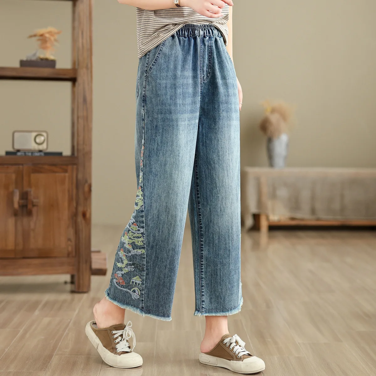 Ethnic Butterfly Embroidery Jeans for Women Japan Style Vintage Boho Denim Straight-leg Pants Fringe Straight Jeans Trousers