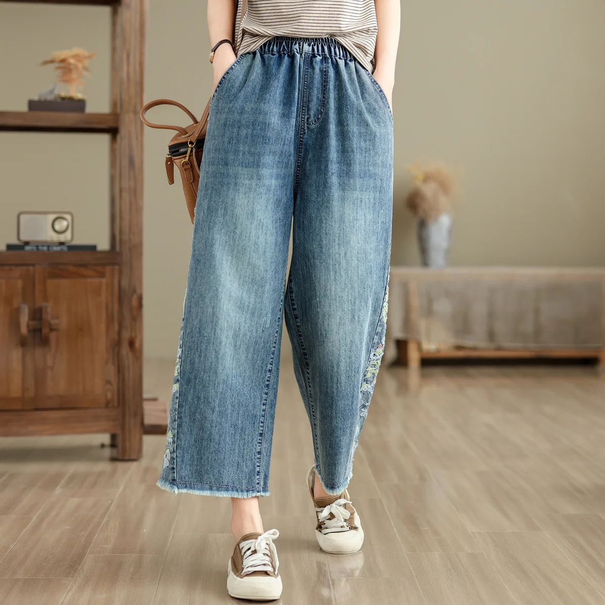 Ethnic Butterfly Embroidery Jeans for Women Japan Style Vintage Boho Denim Straight-leg Pants Fringe Straight Jeans Trousers