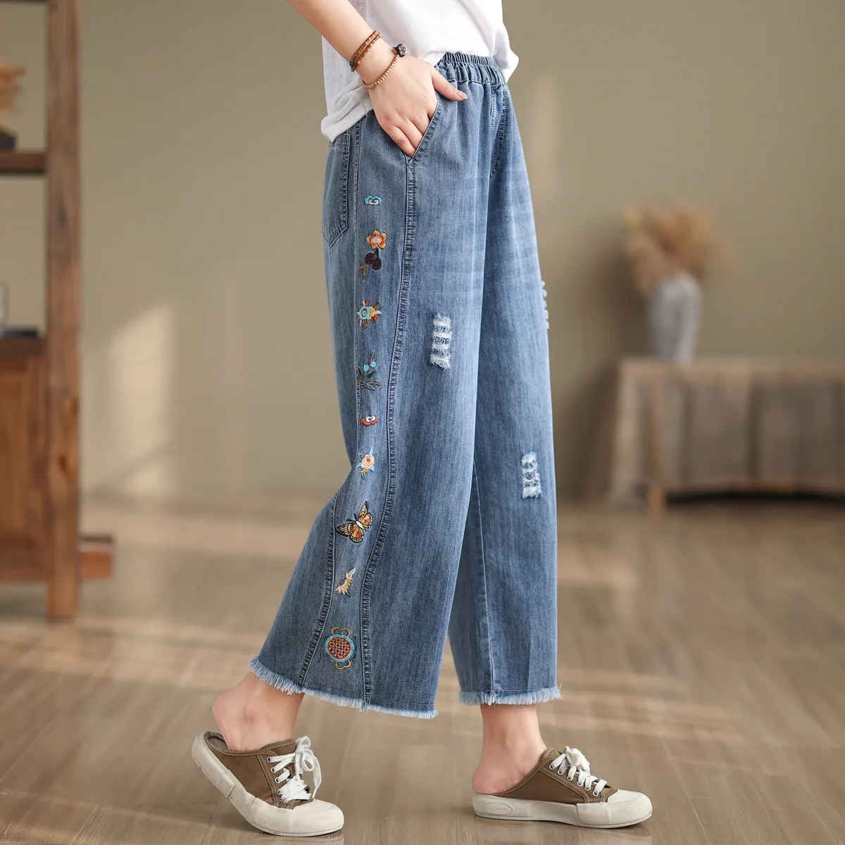 Ethnic Butterfly Embroidery Jeans for Women Japan Style Vintage Boho Denim Straight-leg Pants Fringe Straight Jeans Trousers