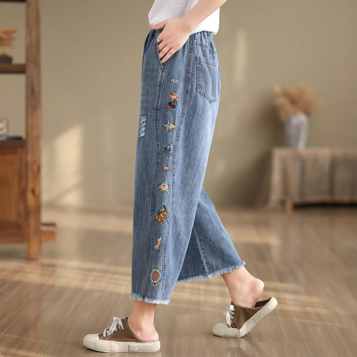 Ethnic Butterfly Embroidery Jeans for Women Japan Style Vintage Boho Denim Straight-leg Pants Fringe Straight Jeans Trousers