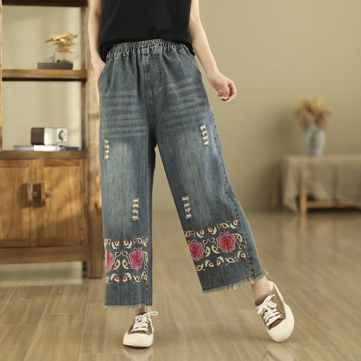Ethnic Embroidery Jeans for Women Autumn Spring Japan Style Vintage Boho Denim Straight-leg Pants Straight Jeans Trousers