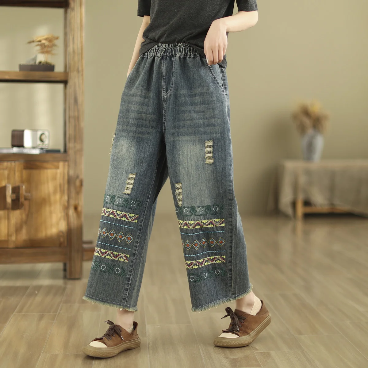 Ethnic Embroidery Jeans for Women Autumn Spring Japan Style Vintage Boho Denim Straight-leg Pants Straight Jeans Trousers