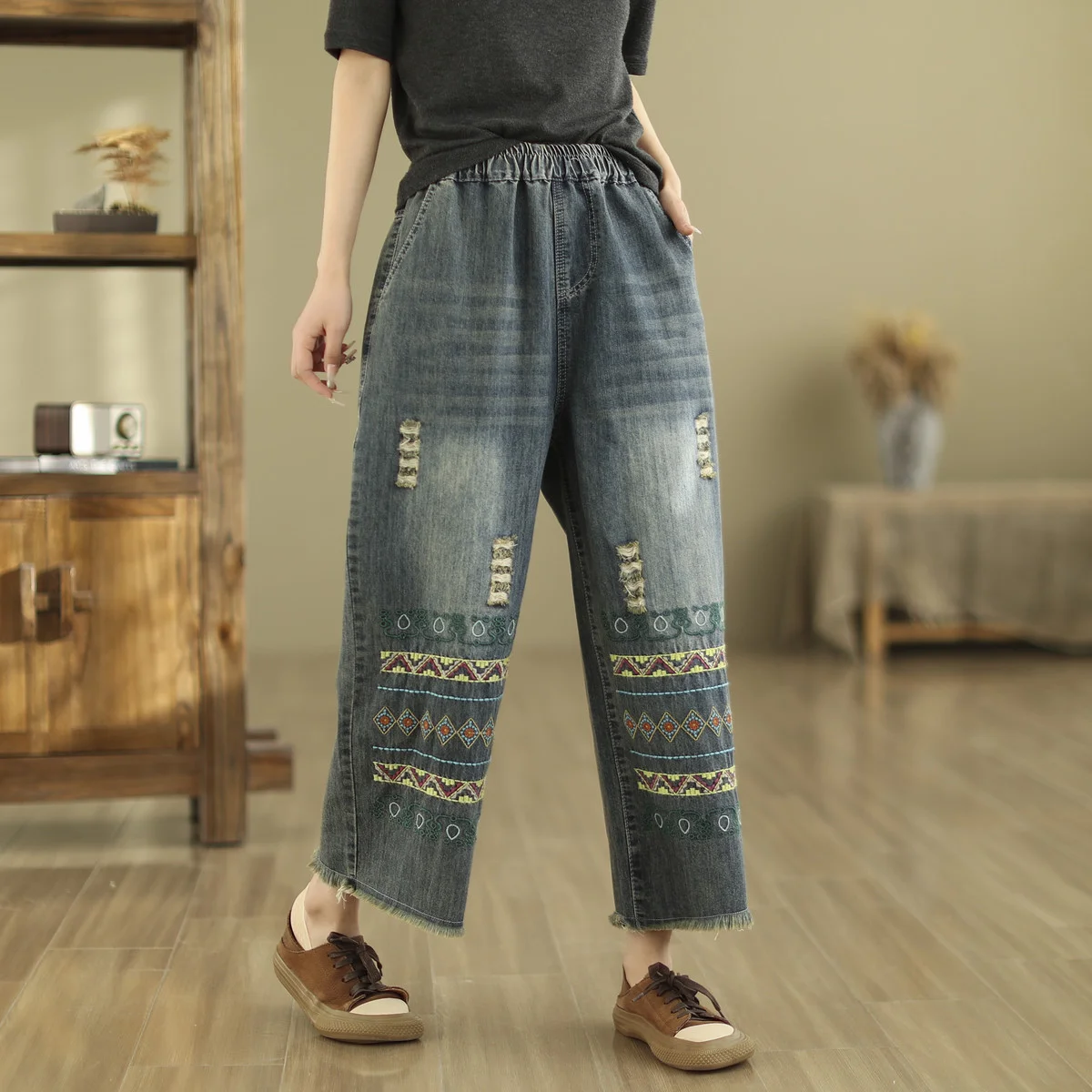 Ethnic Embroidery Jeans for Women Autumn Spring Japan Style Vintage Boho Denim Straight-leg Pants Straight Jeans Trousers