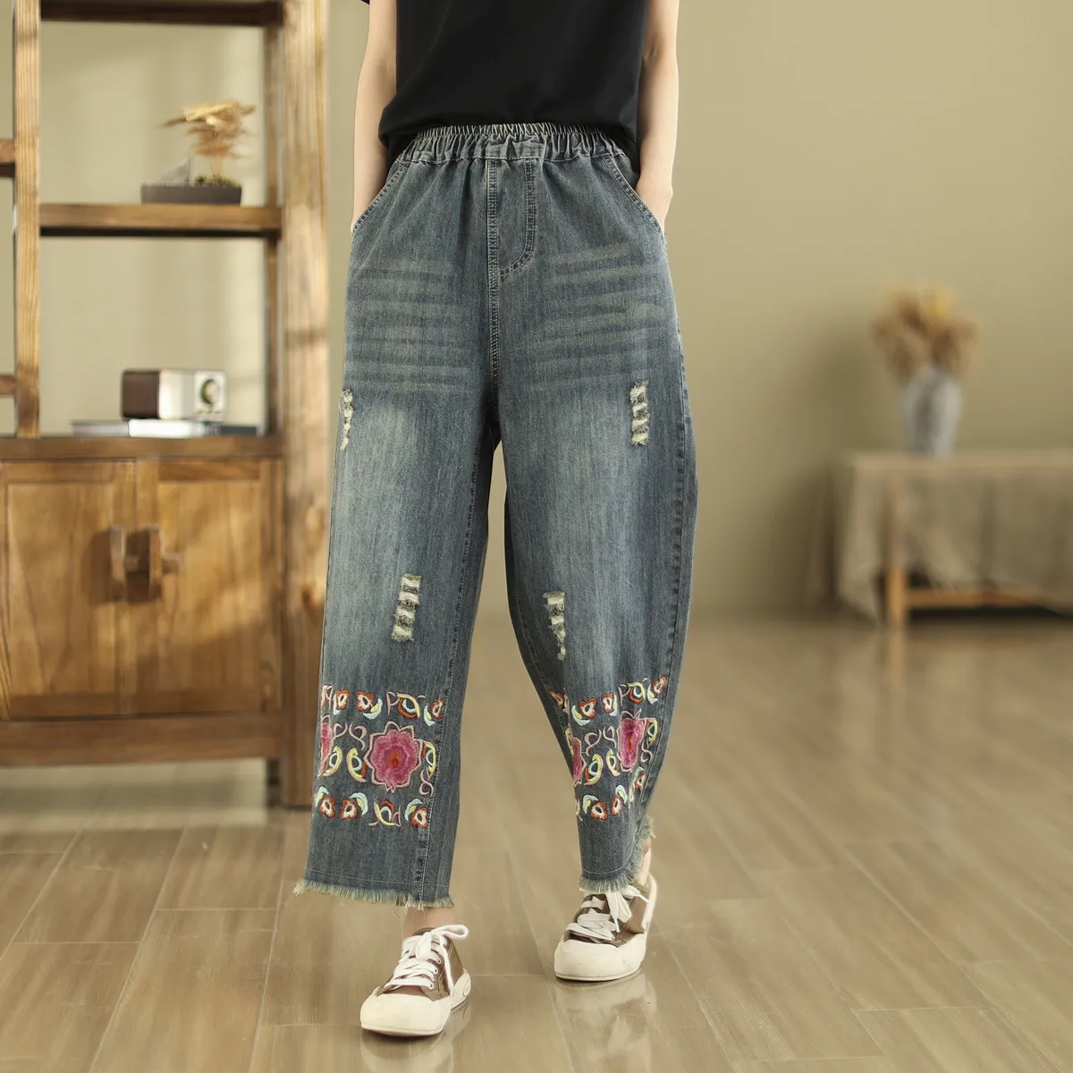Ethnic Embroidery Jeans for Women Autumn Spring Japan Style Vintage Boho Denim Straight-leg Pants Straight Jeans Trousers