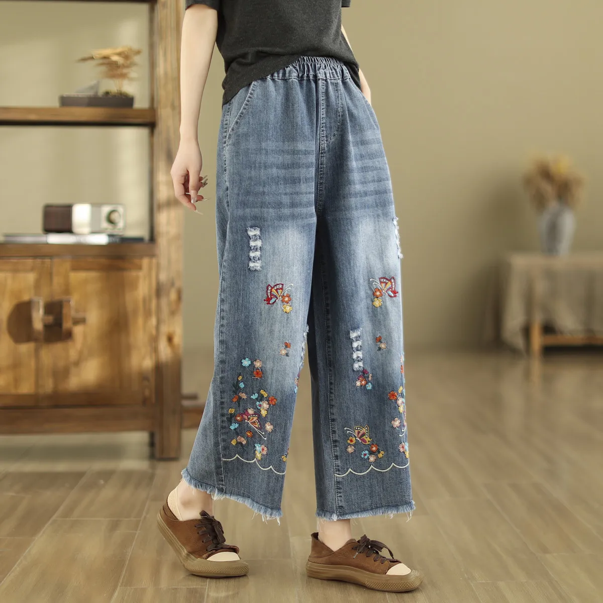 Ethnic Embroidery Jeans for Women Autumn Spring Japan Style Vintage Boho Denim Straight-leg Pants Straight Jeans Trousers