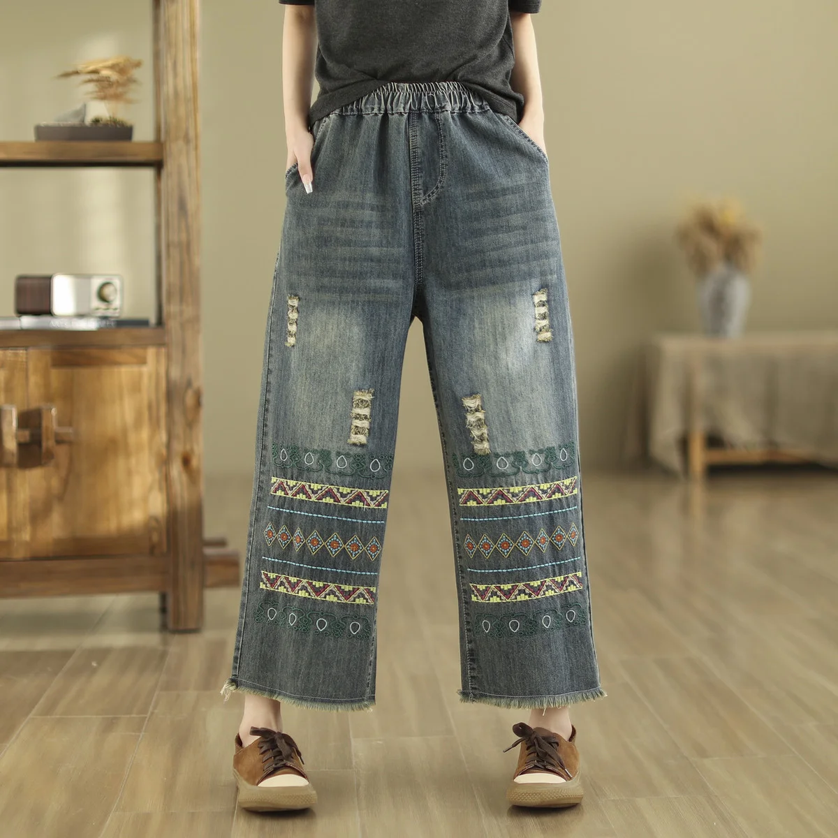 Ethnic Embroidery Jeans for Women Autumn Spring Japan Style Vintage Boho Denim Straight-leg Pants Straight Jeans Trousers