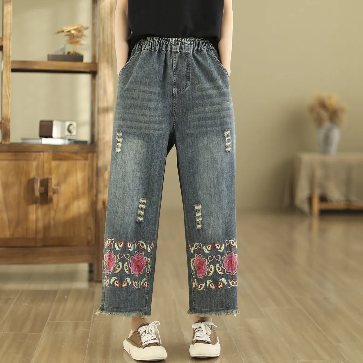 Ethnic Embroidery Jeans for Women Autumn Spring Japan Style Vintage Boho Denim Straight-leg Pants Straight Jeans Trousers
