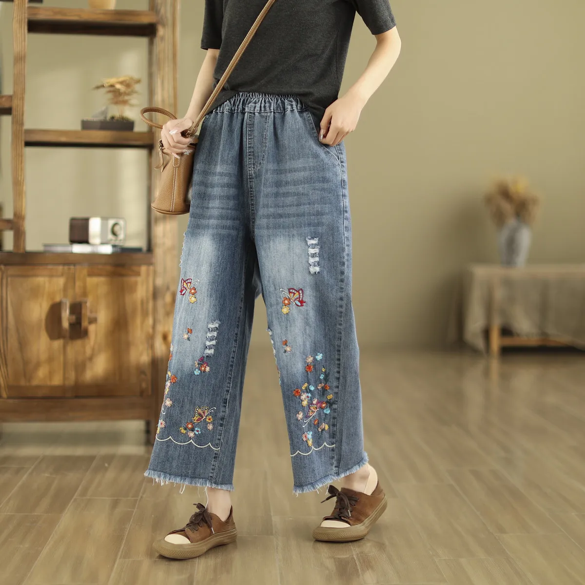 Ethnic Embroidery Jeans for Women Autumn Spring Japan Style Vintage Boho Denim Straight-leg Pants Straight Jeans Trousers