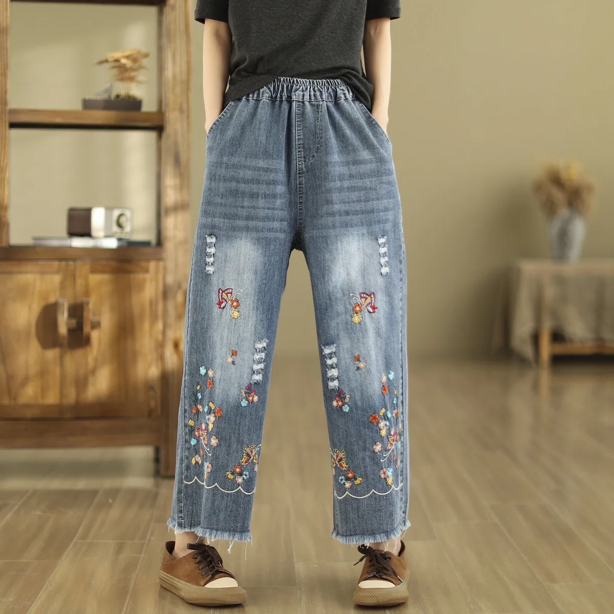 Ethnic Embroidery Jeans for Women Autumn Spring Japan Style Vintage Boho Denim Straight-leg Pants Straight Jeans Trousers