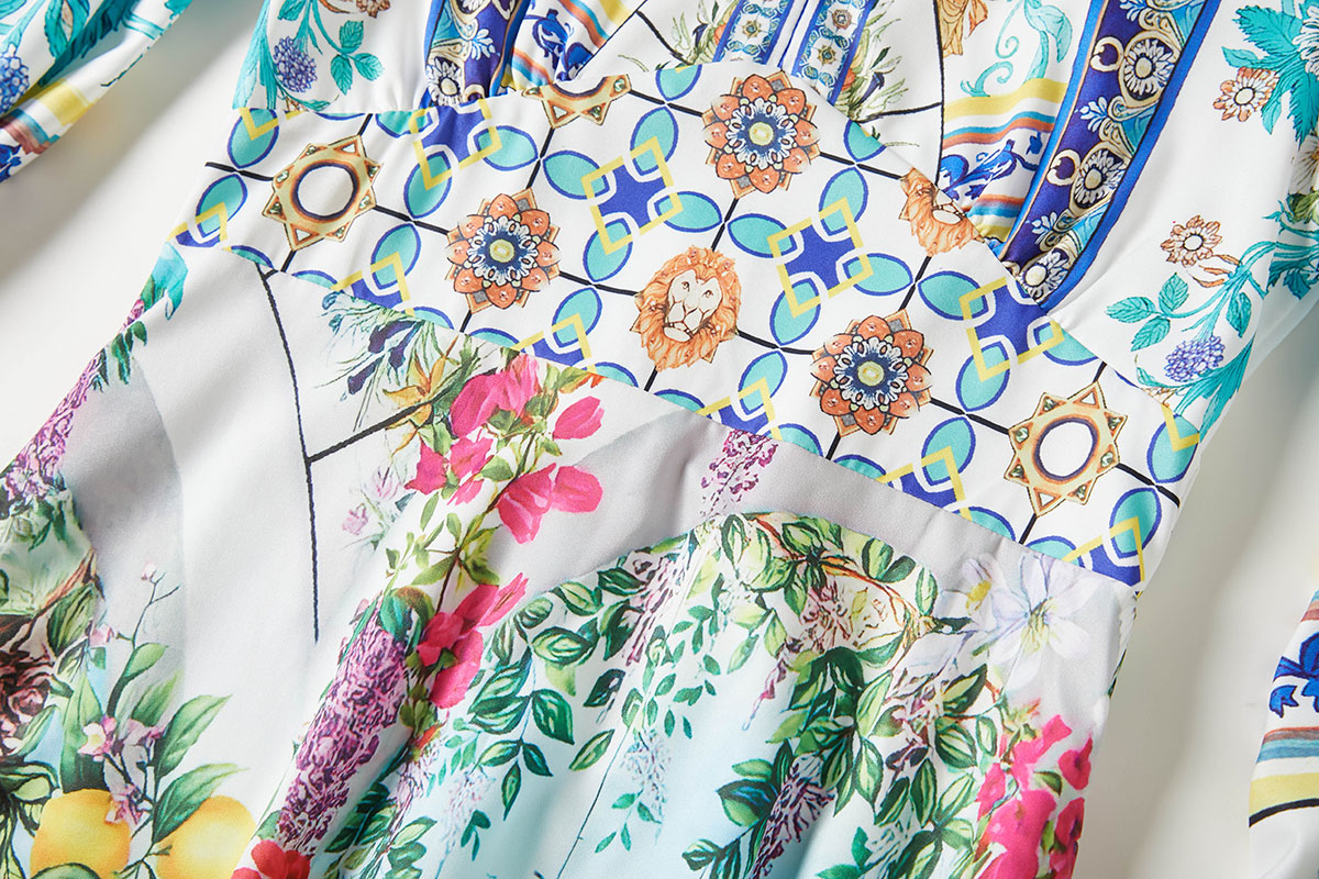 New Autumn Runway Gorgeous Flower Holiday Maxi Clothes Women's V Neck Flare Sleeve High Waist Flower Print Boho Long Dress New Autumn Runway Gorgeous Flower Holiday Maxi Clothes Women's V Neck Flare Sleeve High Waist Flower Print Boho Long Dress