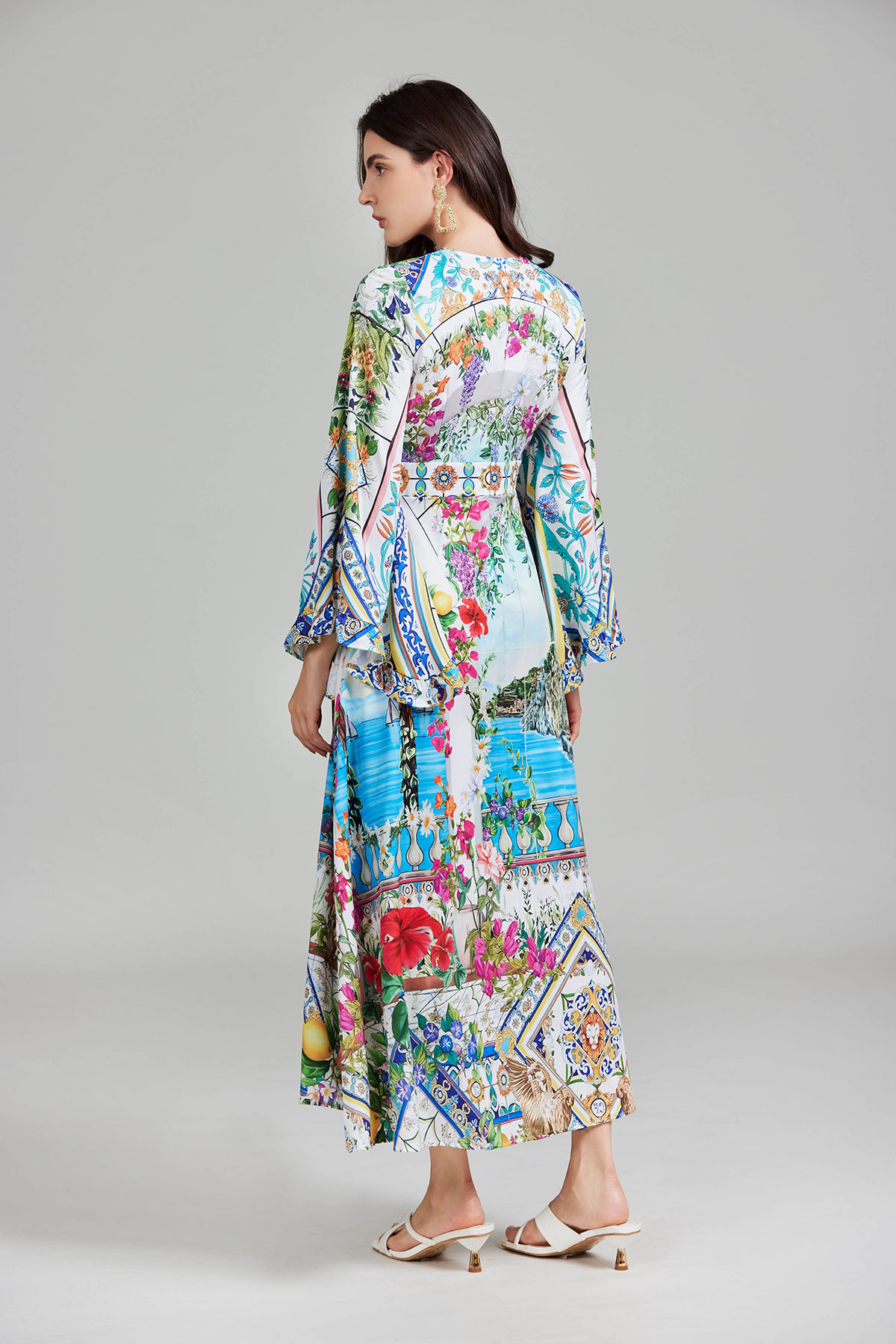 New Autumn Runway Gorgeous Flower Holiday Maxi Clothes Women's V Neck Flare Sleeve High Waist Flower Print Boho Long Dress New Autumn Runway Gorgeous Flower Holiday Maxi Clothes Women's V Neck Flare Sleeve High Waist Flower Print Boho Long Dress