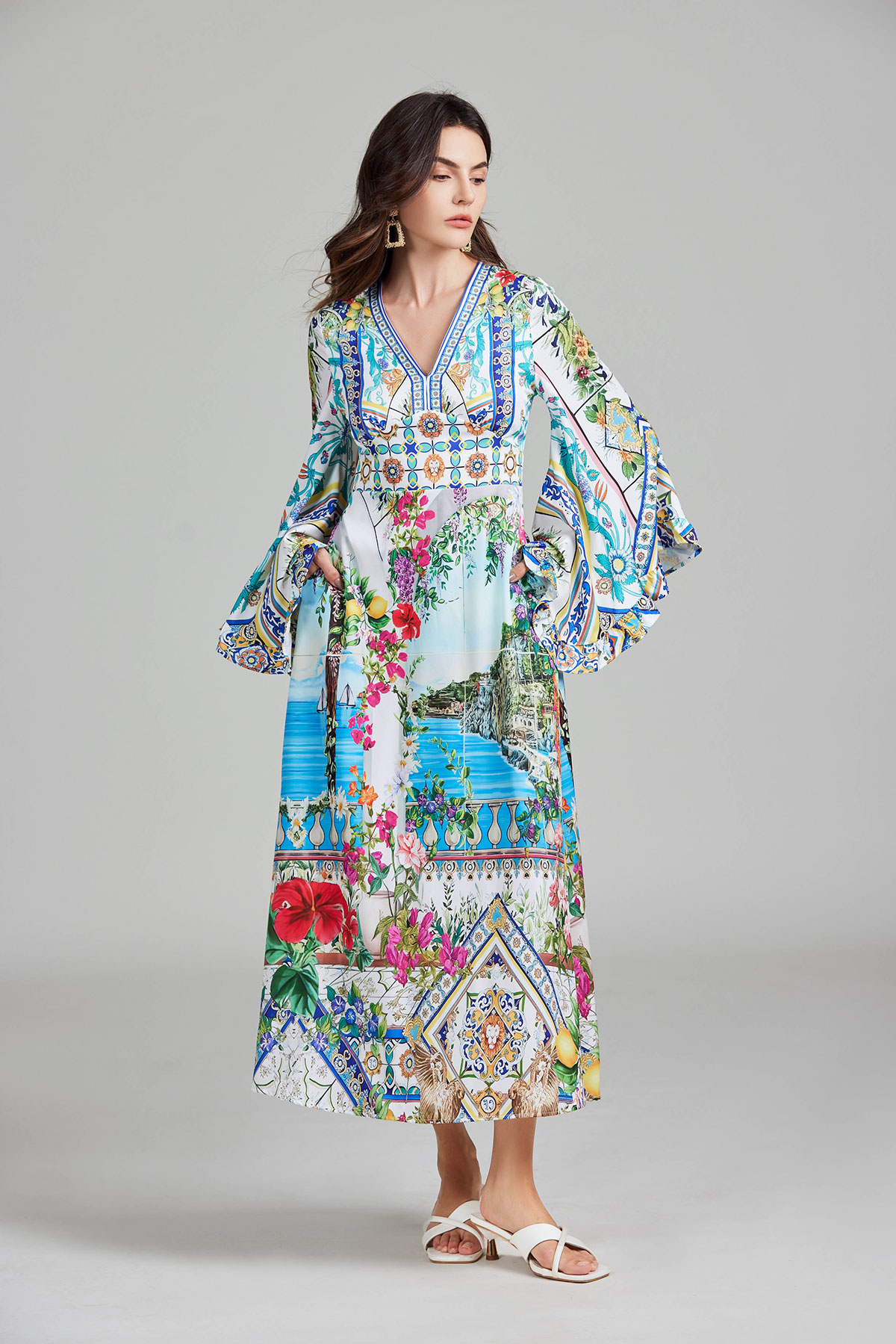 New Autumn Runway Gorgeous Flower Holiday Maxi Clothes Women's V Neck Flare Sleeve High Waist Flower Print Boho Long Dress New Autumn Runway Gorgeous Flower Holiday Maxi Clothes Women's V Neck Flare Sleeve High Waist Flower Print Boho Long Dress