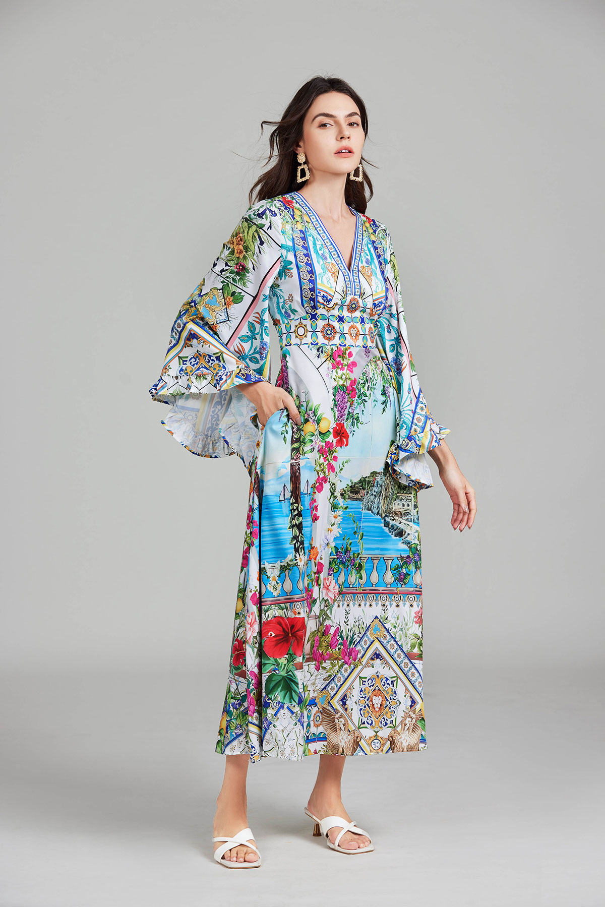 New Autumn Runway Gorgeous Flower Holiday Maxi Clothes Women's V Neck Flare Sleeve High Waist Flower Print Boho Long Dress New Autumn Runway Gorgeous Flower Holiday Maxi Clothes Women's V Neck Flare Sleeve High Waist Flower Print Boho Long Dress