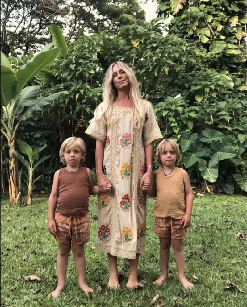 Vintage Cotton Linen Backless Long Floral Embroidery  Women Maxi Dress Hollow Out Patchwork Boho Gypsy Beach Dresses Summer