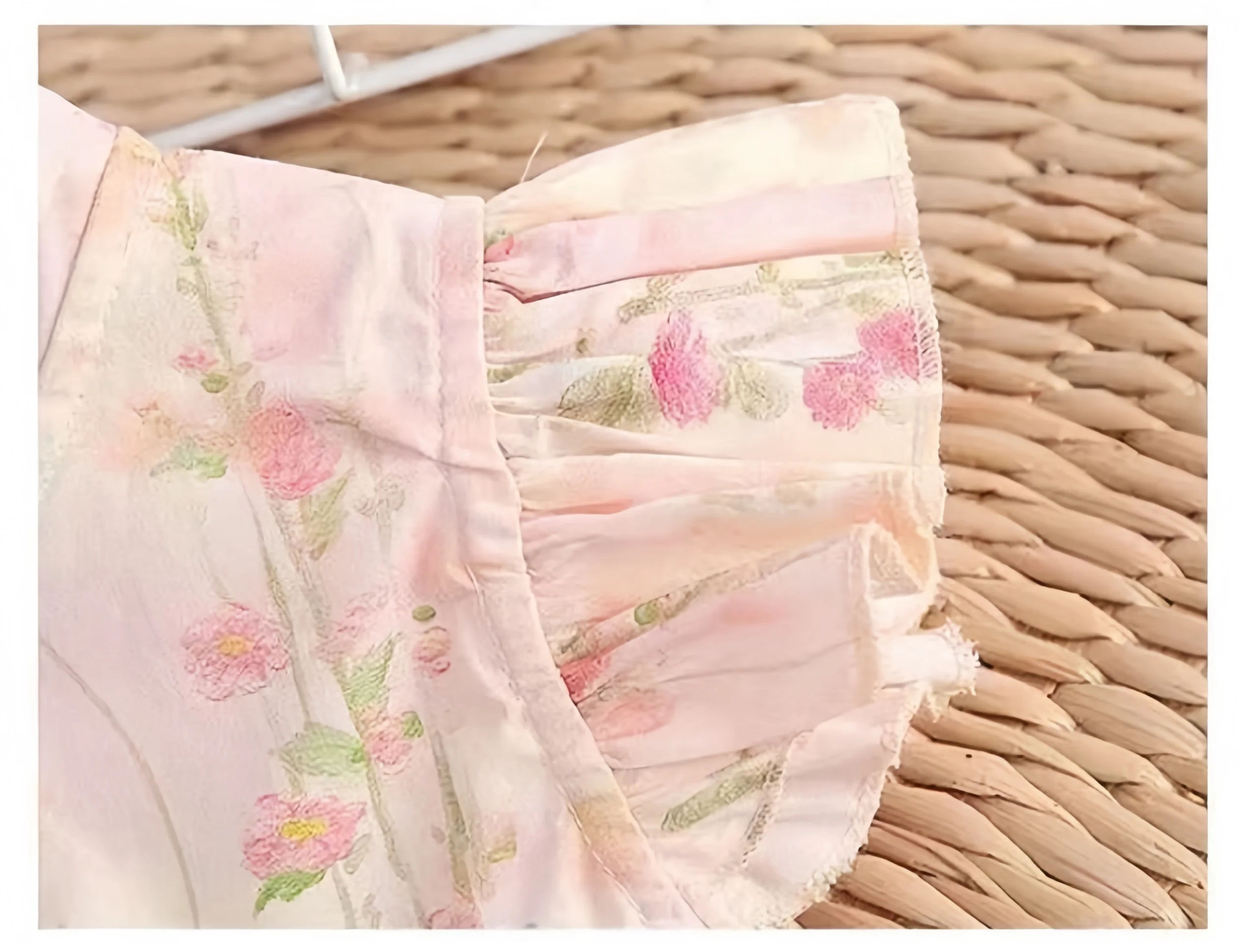 Summer Newborn Girl Bodysuit 0-3Y Baby Girl Flying Sleeve Floral Ruffled Shorts Romper for Infants Flower Decor Romper Clothes