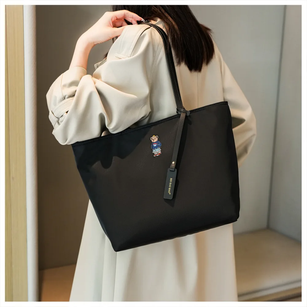 Beibaobao 2024 Autumn New Large Capacity Women's Single Shoulder Handbag Commuter Versatile Classic Outdoor Travel Tote Bag