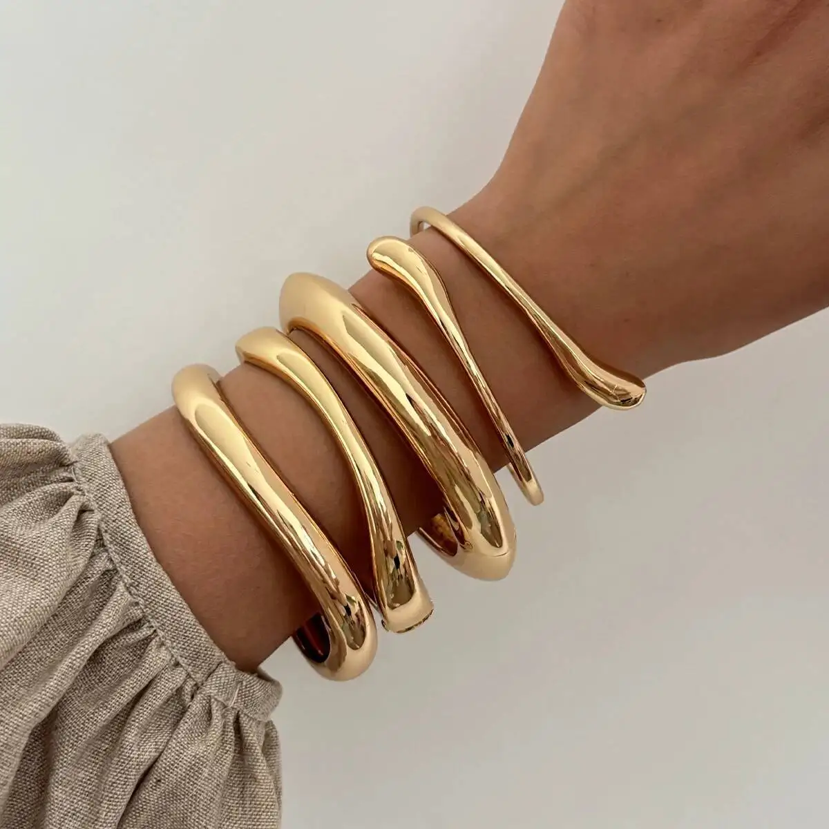 Ingemark Creative Glossy Irregular Water Drop Open Bangles for Women Men Punk Stackable Spring Arm Bracelets Couple Jewelry Gift