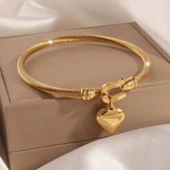18k Gold Bangles​ Heart Pendant