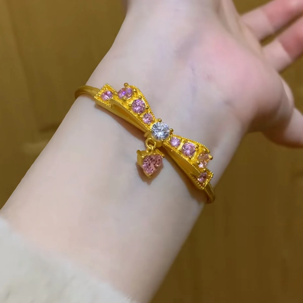 2025 Dreamy Bow Gold Bracelet, Super Fairy Diamond Bangle, Fashionable Princess Butterfly Bracelet, Perfect as a Christmas Gift