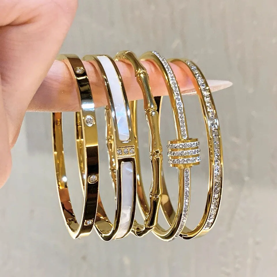 Classic Women's Stainless Steel Bracelets Set Multiple Gold Color Non-Fading Bangles Fashion Jewelry Accessory Gift