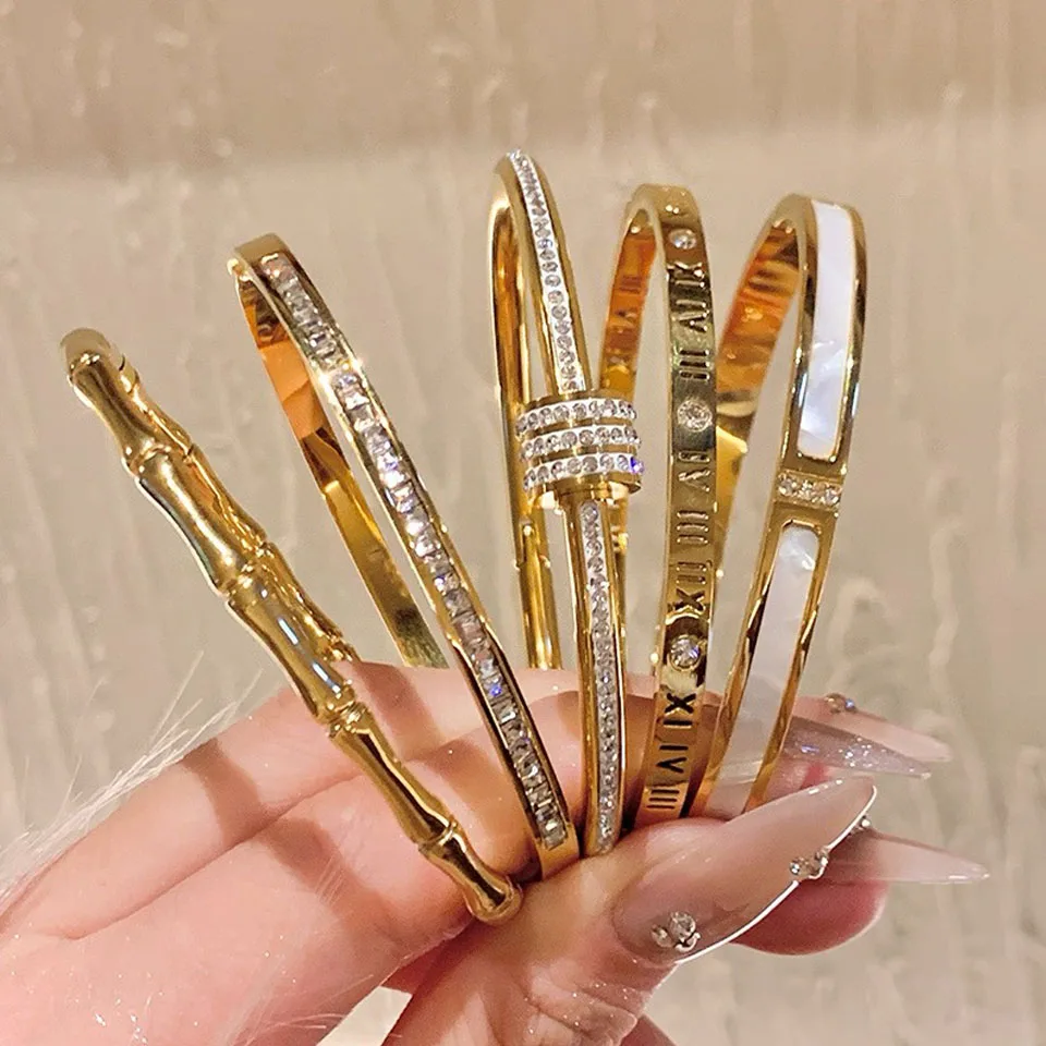 Classic Women's Stainless Steel Bracelets Set Multiple Gold Color Non-Fading Bangles Fashion Jewelry Accessory Gift