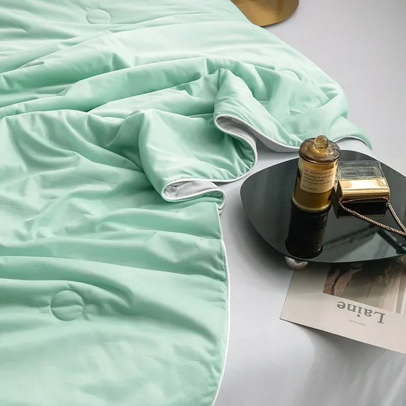 Air Condition Comforter for Summer Pure Color Ice Silk Cooling Blanket Lightweight and Smooth Twin/King Size Cold Quilt