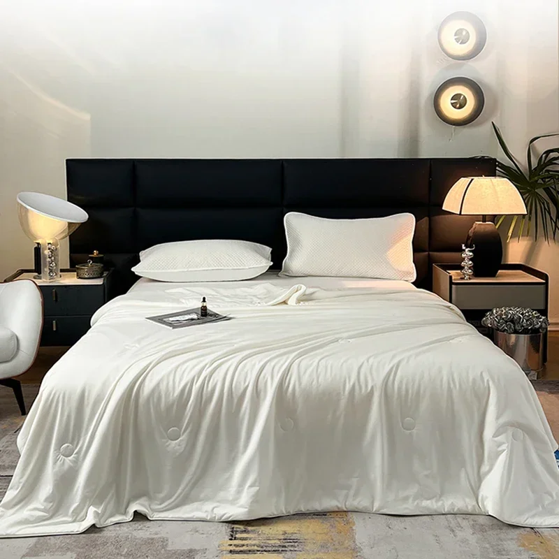 Air Condition Comforter for Summer Pure Color Ice Silk Cooling Blanket Lightweight and Smooth Twin/King Size Cold Quilt