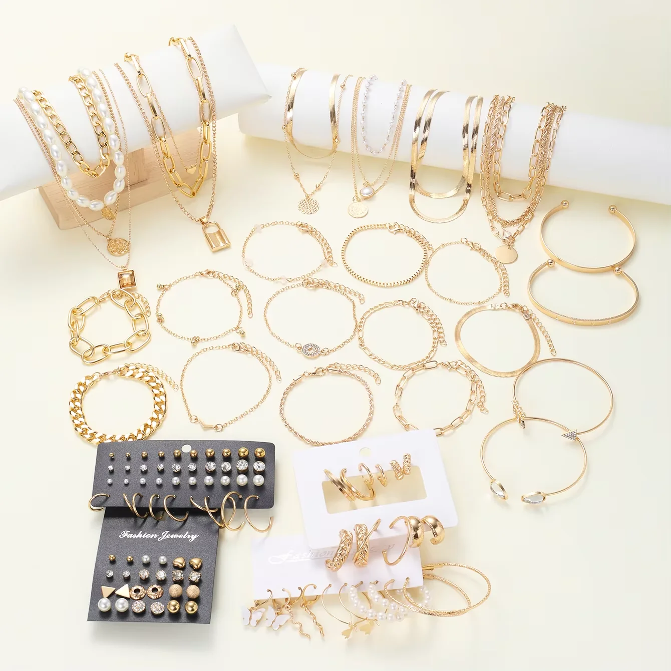 Vintage Boho Necklaces Earrings Bracelets Set For Women Elegant Gold Color Pearl Zircon Butterfly Lock Pendant Jewelry Sets 2025 Vintage Boho Necklaces Earrings Bracelets Set For Women Elegant Gold Color Pearl Zircon Butterfly Lock Pendant Jewelry Sets 2025