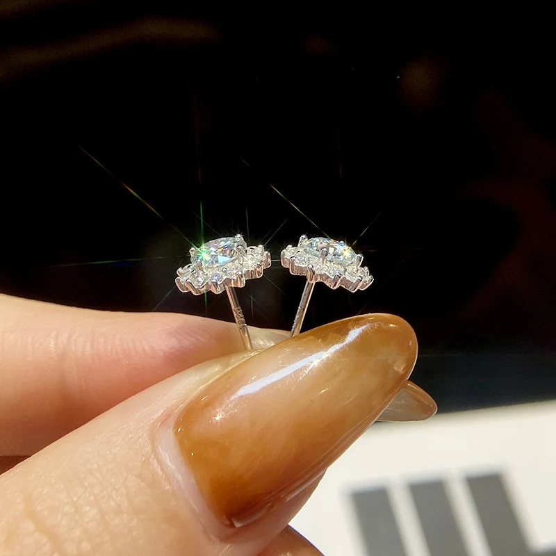 DiamondWorld Sparkling 0.5CT Moissanite Diamond Halo Sun Flower Stud Earrings for Women 925 Sterling Silver Party Fine Jewelry 2 44871 j4qt73