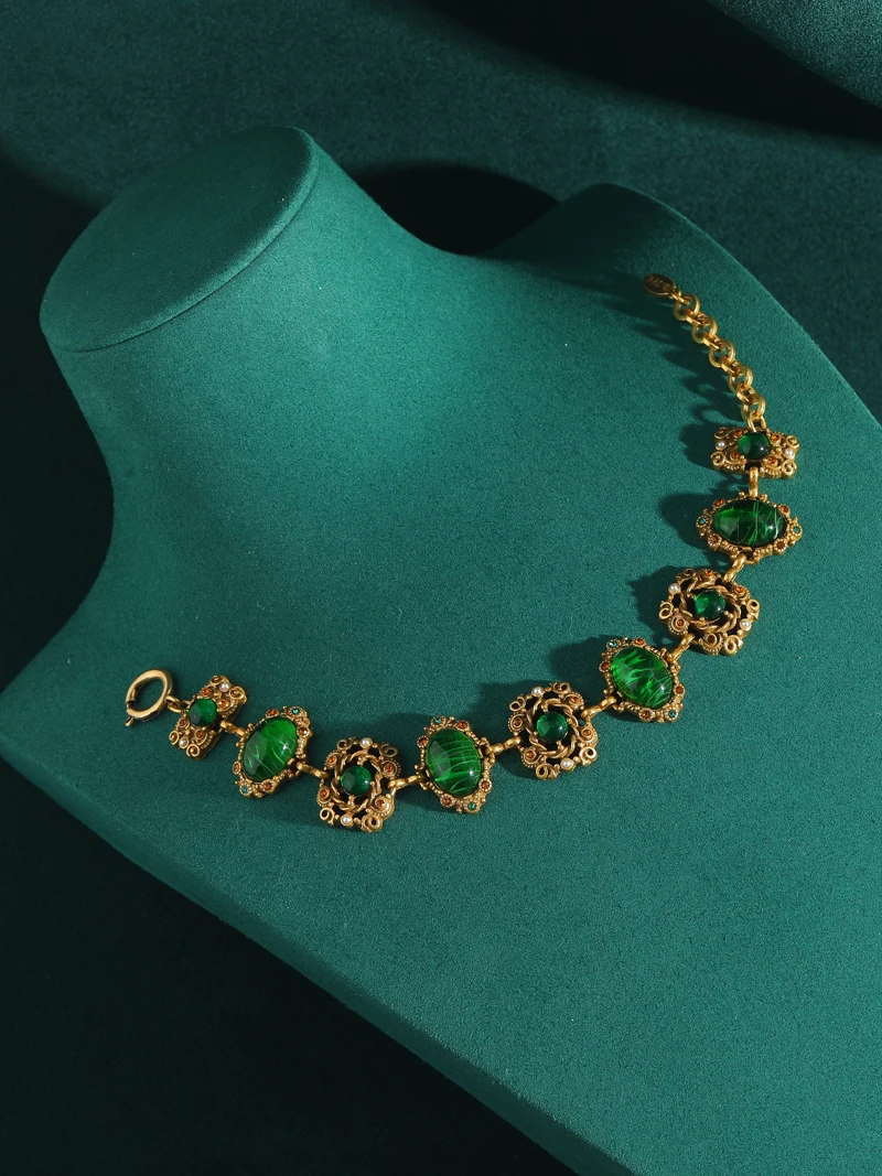 Vintage Gold Color Green Agate Bracelets For Women Natural Stone Colorful Rhinestones Round Antique Jewelry Accessories Boho