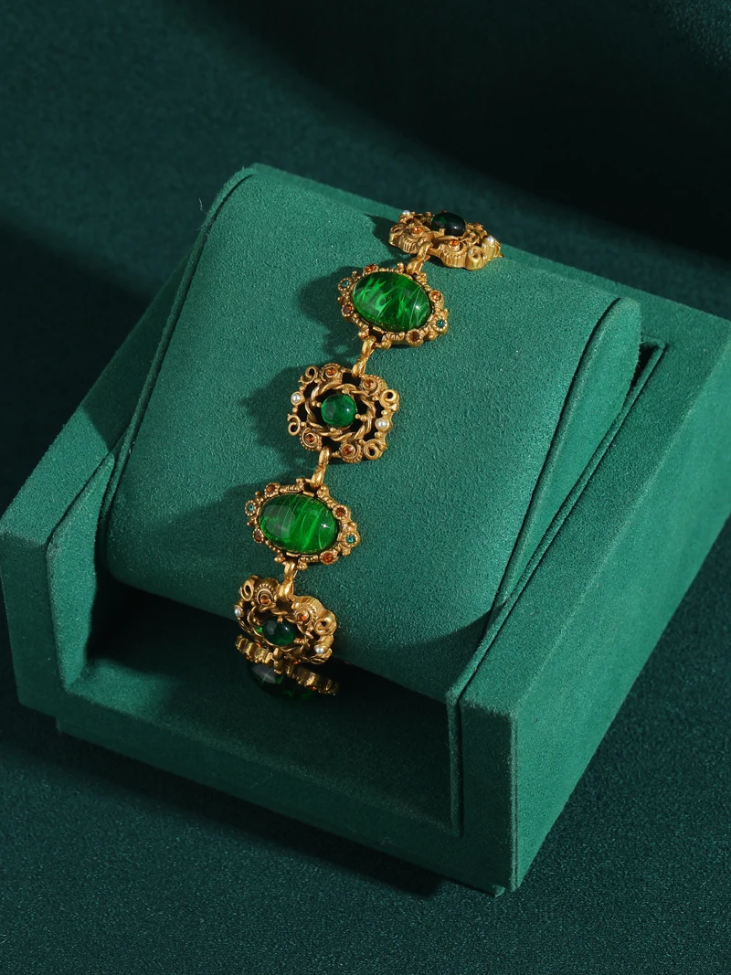 Vintage Gold Color Green Agate Bracelets For Women Natural Stone Colorful Rhinestones Round Antique Jewelry Accessories Boho