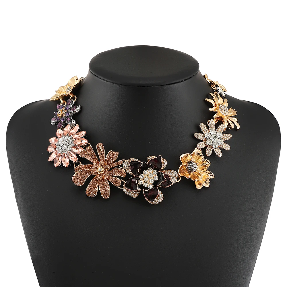 Women's Premium Bohemian Necklace 2025 Jewelry Trend Diversified Single/Multi Layer Chain Charm Atmospheric Fashion Accessory