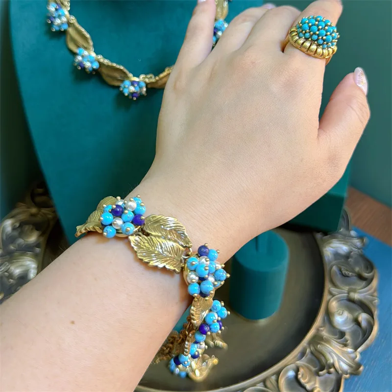 Vintage Handmade Flower Necklace Designer Bohemia Pearl Blue Beads Jewelry Chokers For Woman Antique Gold Color Leaves 2025