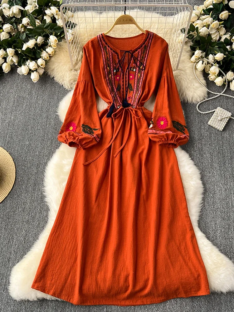 2026 New Spring Autumn Vacation Retro Ethnic Embroidery Dress Lantern Long Sleeve Waist Bohemian Dress A157